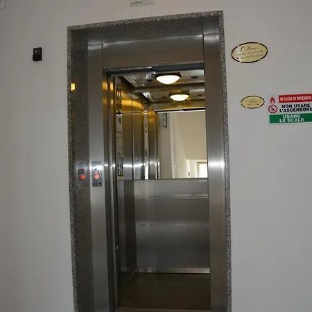 Отель Aquila Scoppito