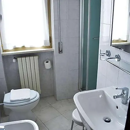 Aquila Отель